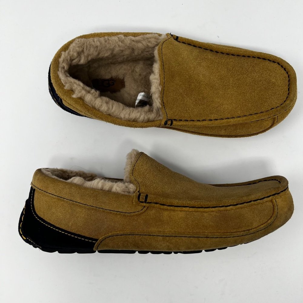 UGG Ascot Slipper Suede in Chestnut Size 9